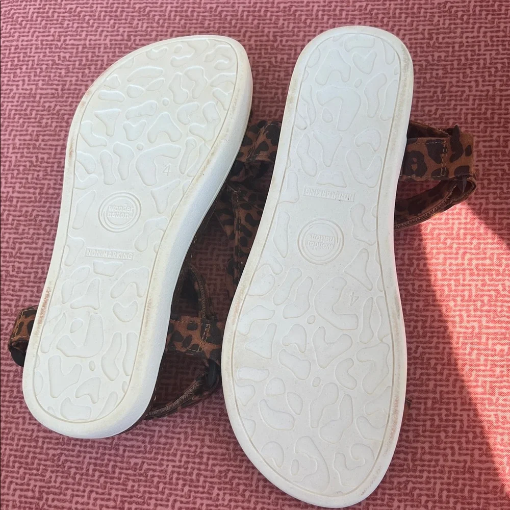 Wonder Nation Sandals
